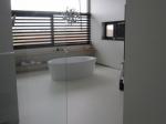 Gietvloer badkamer #woonbeton #berkersvloeren #gietvloeren #betonlook